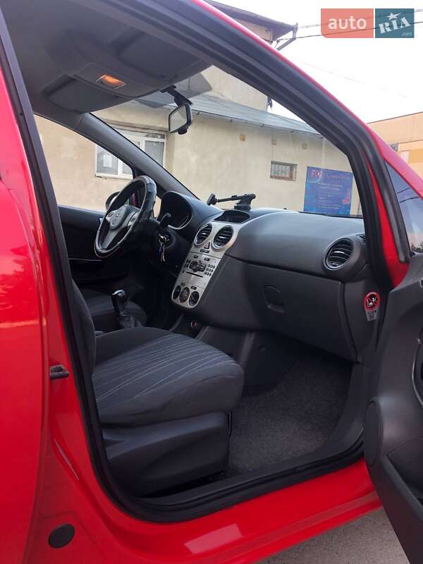 Хэтчбек Opel Corsa 2008 в Ивано-Франковске