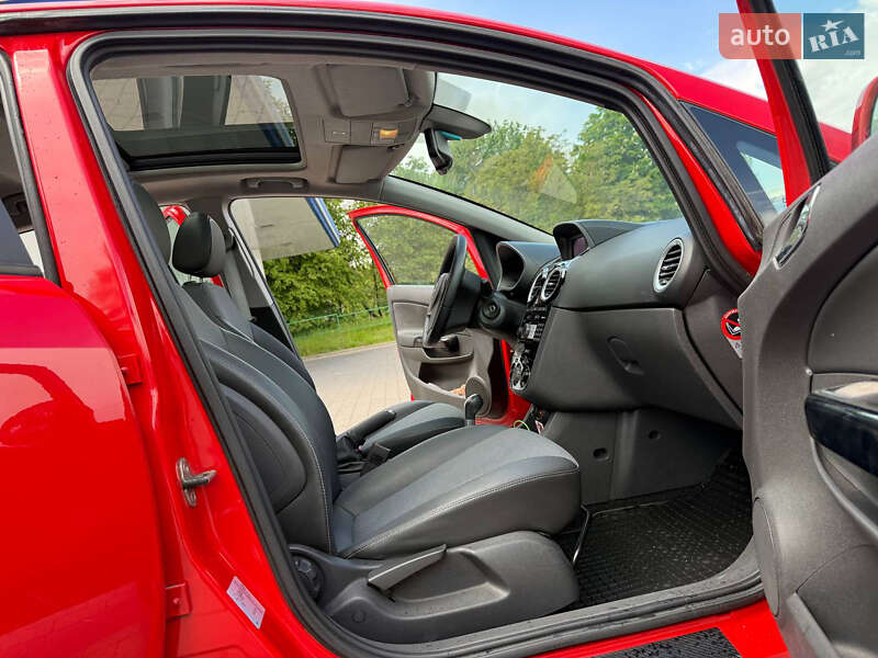 Хетчбек Opel Corsa 2008 в Ладижині