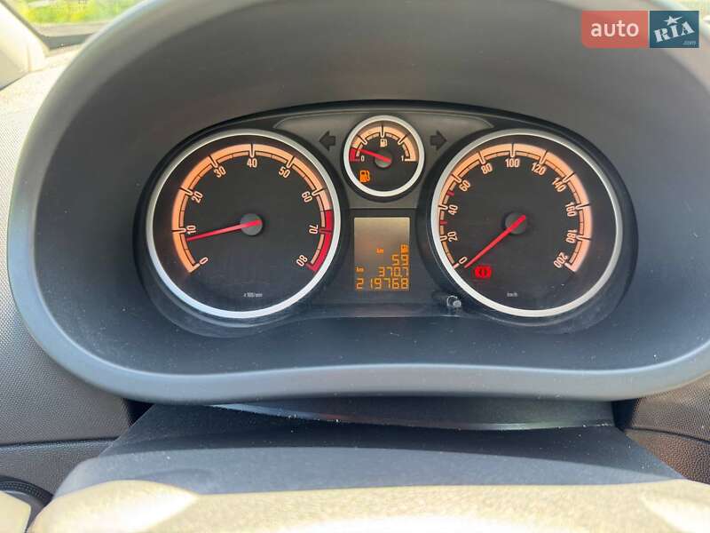 Хэтчбек Opel Corsa 2009 в Львове