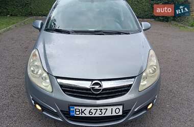 Хэтчбек Opel Corsa 2007 в Ровно