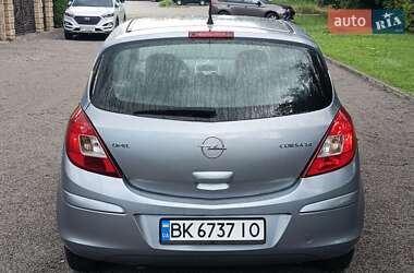Хэтчбек Opel Corsa 2007 в 