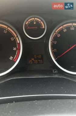 Хэтчбек Opel Corsa 2009 в 