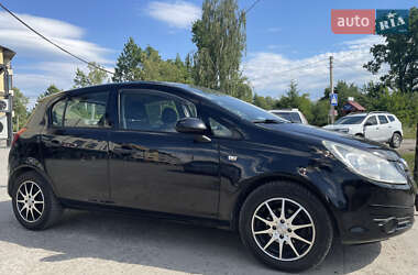 Хэтчбек Opel Corsa 2009 в Ивано-Франковске