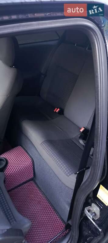Хэтчбек Opel Corsa 2003 в Коломые