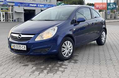 Хэтчбек Opel Corsa 2009 в 