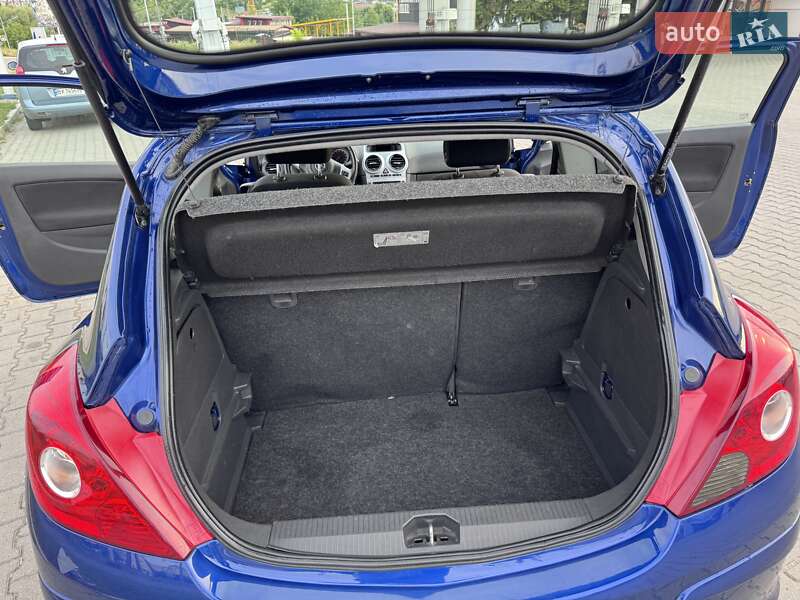 Хетчбек Opel Corsa 2009 в Хмельницькому