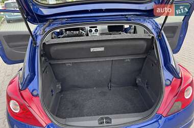 Хэтчбек Opel Corsa 2009 в 