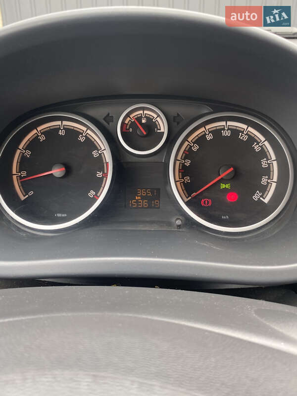 Хетчбек Opel Corsa 2007 в Черкасах