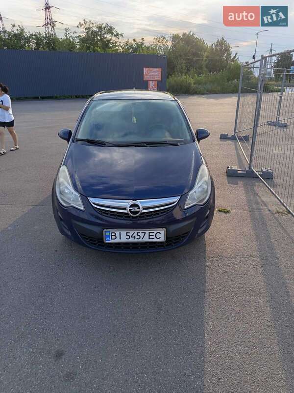 Хетчбек Opel Corsa 2011 в Полтаві