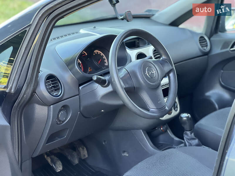 Хетчбек Opel Corsa 2006 в Вапнярці