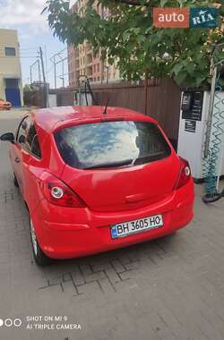 Хэтчбек Opel Corsa 2008 в 