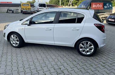 Хэтчбек Opel Corsa 2012 в 