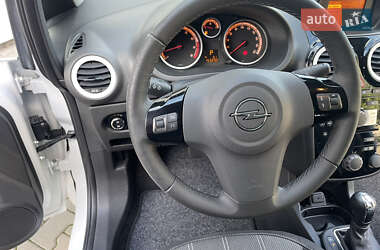 Хэтчбек Opel Corsa 2012 в 