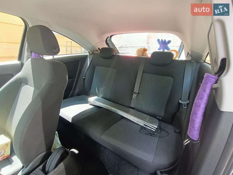 Хэтчбек Opel Corsa 2013 в Львове