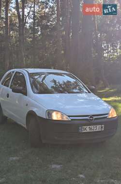 Хэтчбек Opel Corsa 2003 в Ровно
