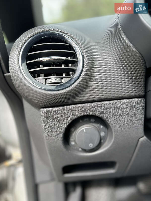 Хэтчбек Opel Corsa 2008 в Белой Церкви