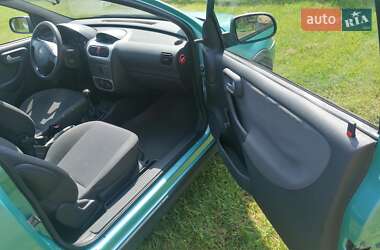 Хэтчбек Opel Corsa 2002 в 