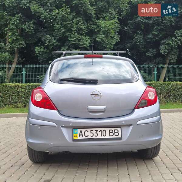 Хетчбек Opel Corsa 2009 в Луцьку
