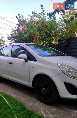 Хэтчбек Opel Corsa 2013 в Киеве