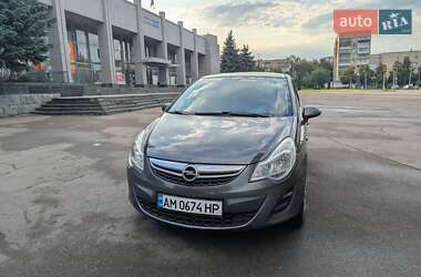 Хэтчбек Opel Corsa 2012 в Ровно