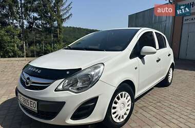 Хетчбек Opel Corsa 2011 в Чернівцях