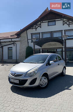 Хэтчбек Opel Corsa 2011 в Львове