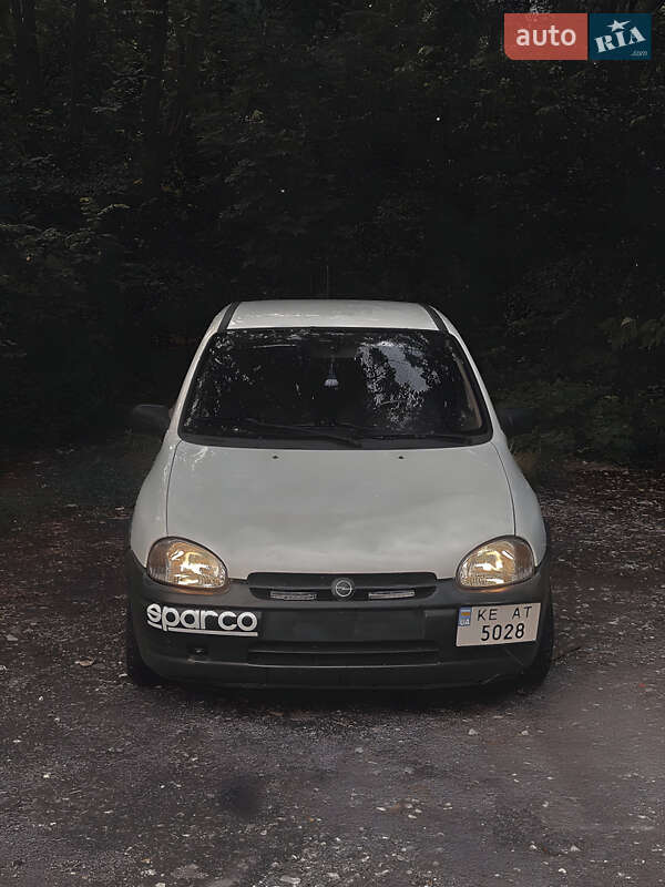 Opel Corsa 1996