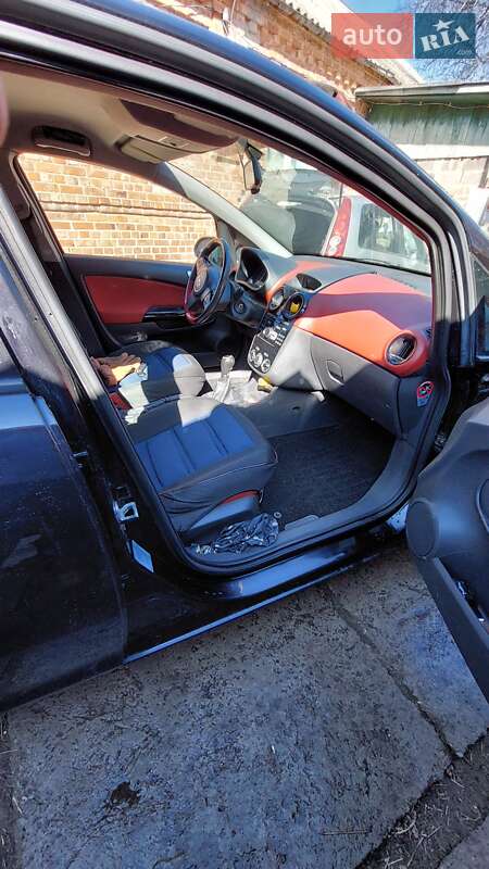 Хэтчбек Opel Corsa 2009 в Южном