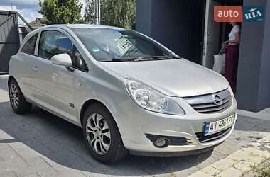 Хэтчбек Opel Corsa 2007 в 