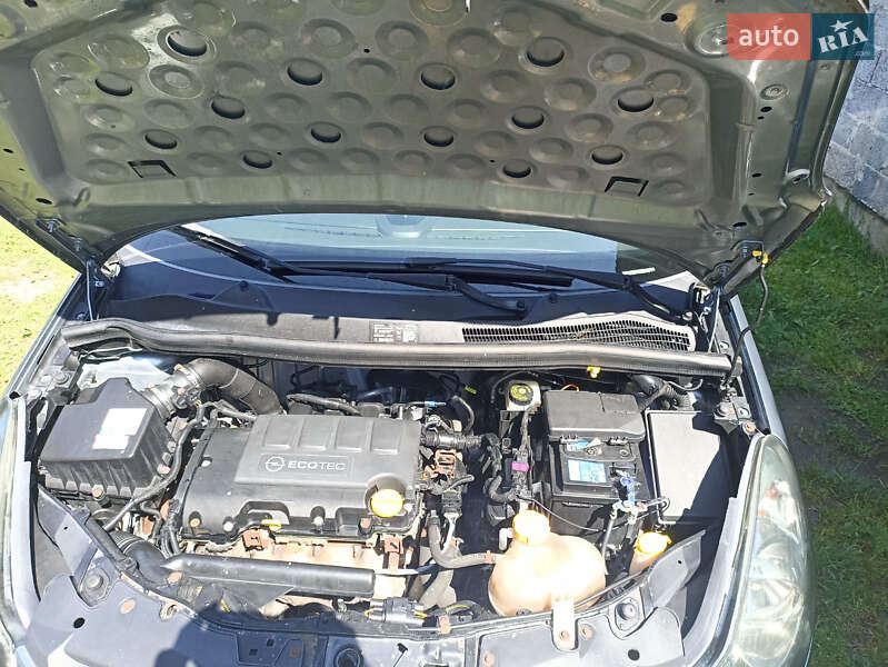 Хэтчбек Opel Corsa 2010 в Городке фото 8 Хэтчбек Opel Corsa 2010 в Городке
