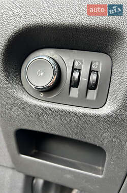 Хэтчбек Opel Corsa 2014 в 