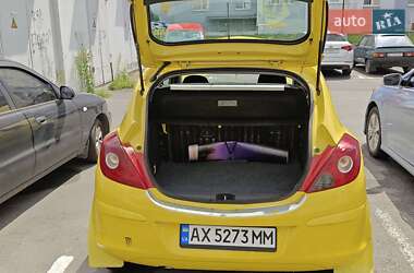 Хэтчбек Opel Corsa 2008 в 