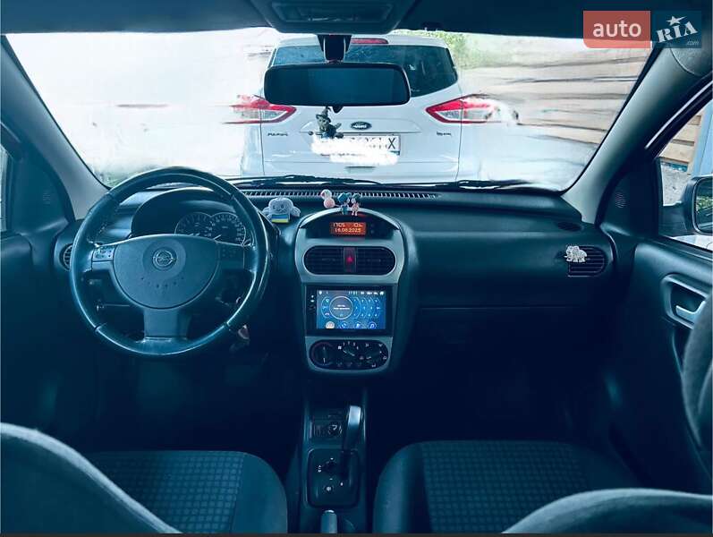 Хэтчбек Opel Corsa 2005 в Днепре