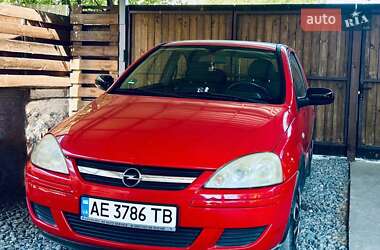 Хетчбек Opel Corsa 2005 в Дніпрі