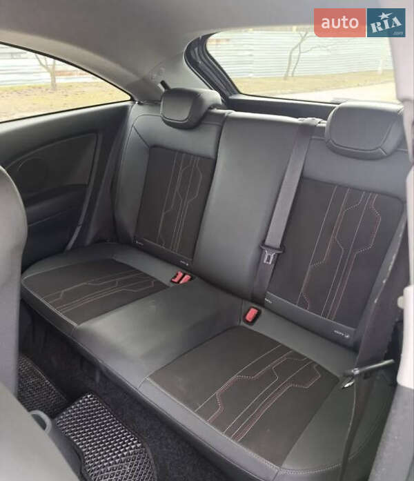 Хэтчбек Opel Corsa 2012 в Кривом Роге