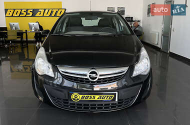 Хэтчбек Opel Corsa 2011 в 