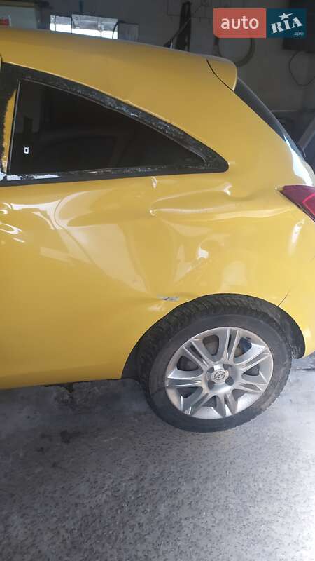 Хэтчбек Opel Corsa 2008 в Мироновке