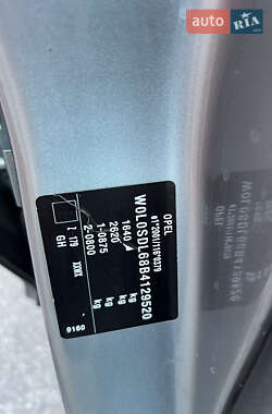 Хэтчбек Opel Corsa 2010 в 