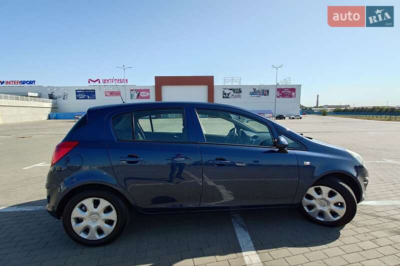 Хэтчбек Opel Corsa 2014 в Одессе