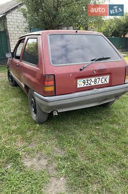 Хэтчбек Opel Corsa 1985 в 