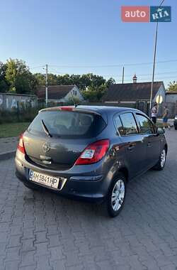 Хэтчбек Opel Corsa 2008 в 