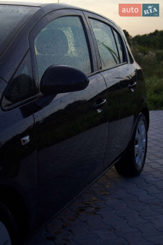 Хэтчбек Opel Corsa 2011 в Городке фото 3 Хэтчбек Opel Corsa 2011 в Городке