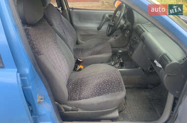 Хэтчбек Opel Corsa 1993 в 