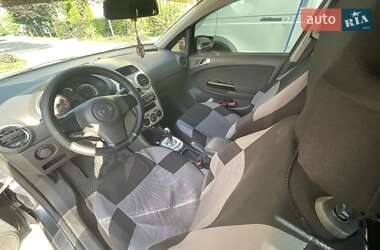 Хэтчбек Opel Corsa 2008 в 