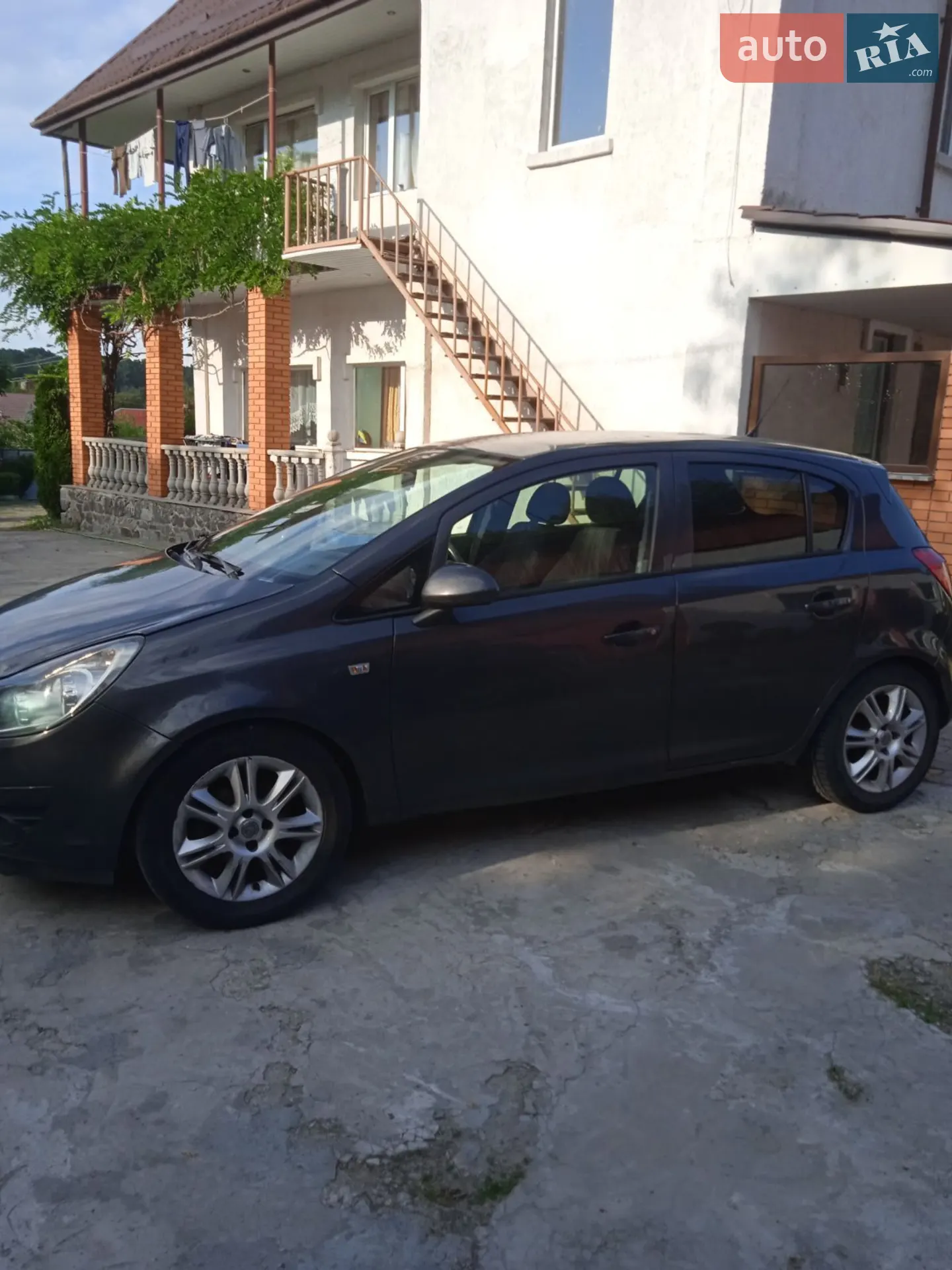 2010 Opel Corsa - мініатюра 2
