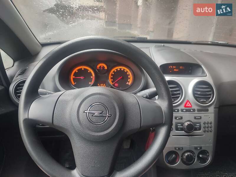 Хэтчбек Opel Corsa 2014 в Тернополе фото 10 Хэтчбек Opel Corsa 2014 в Тернополе