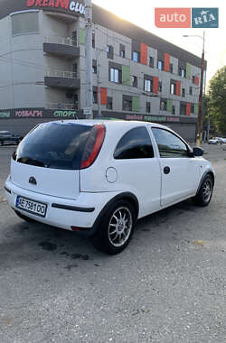 Хэтчбек Opel Corsa 2004 в 