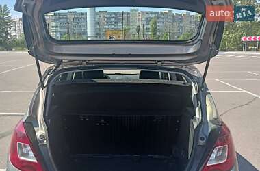 Хэтчбек Opel Corsa 2013 в 