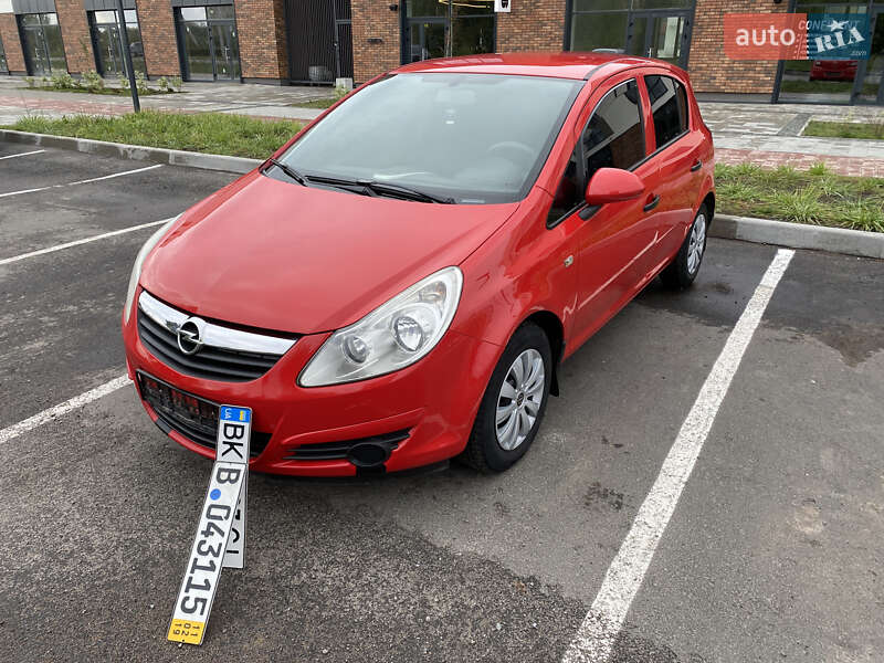 Хэтчбек Opel Corsa 2008 в Ровно