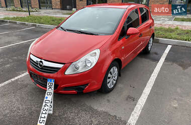 Хэтчбек Opel Corsa 2008 в 